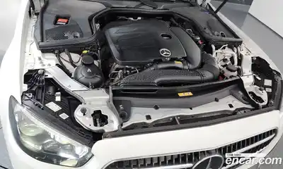Mercedes-Benz E-Class 2021 2.0 Автомат в Москве № 150953, миниатюра 6