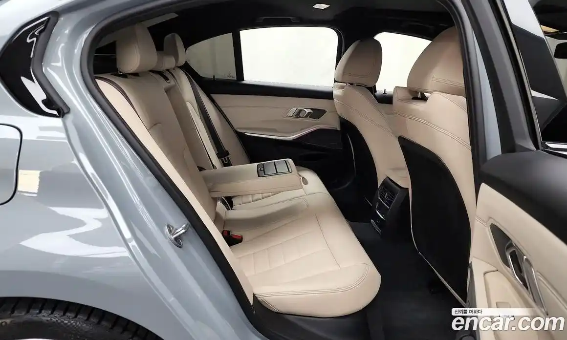 BMW 3-Series 2025 3.0 Автомат в Москве № 153316, фото 12