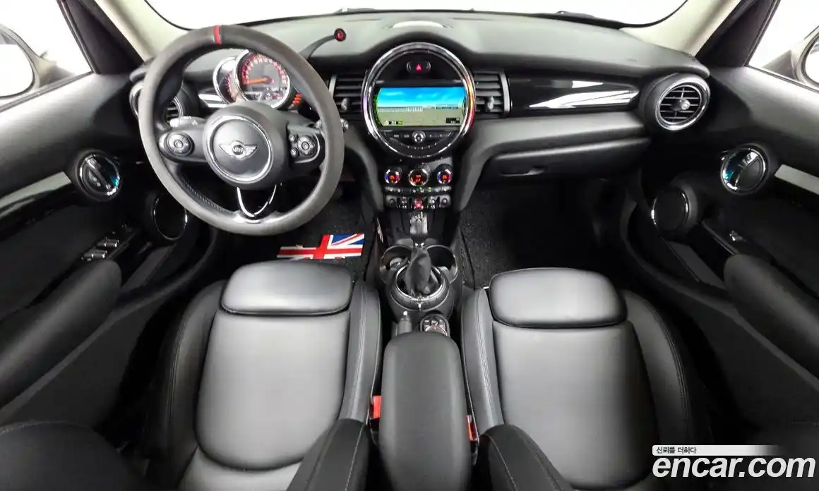 Mini Cooper 2017 1.5 Автомат в Москве № 153512, фото 16