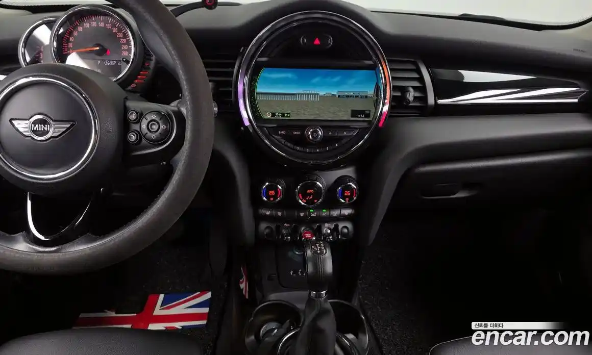 Mini Cooper 2017 1.5 Автомат в Москве № 153512, фото 18