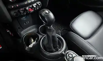 Mini Cooper 2017 1.5 Автомат в Москве № 153512, миниатюра 3