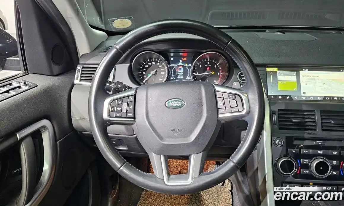 Land Rover Discovery Sport 2018 2.0 Автомат в Москве № 155196, фото 17