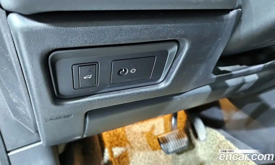 Land Rover Discovery Sport 2018 2.0 Автомат в Москве № 155196, фото 18