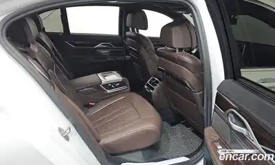 BMW 7-Series 2020 3.0 Автомат в Москве № 158289, миниатюра 2