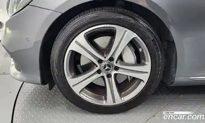 Mercedes-Benz E-Class 2018 2.0 Автомат в Москве № 160918, миниатюра 4