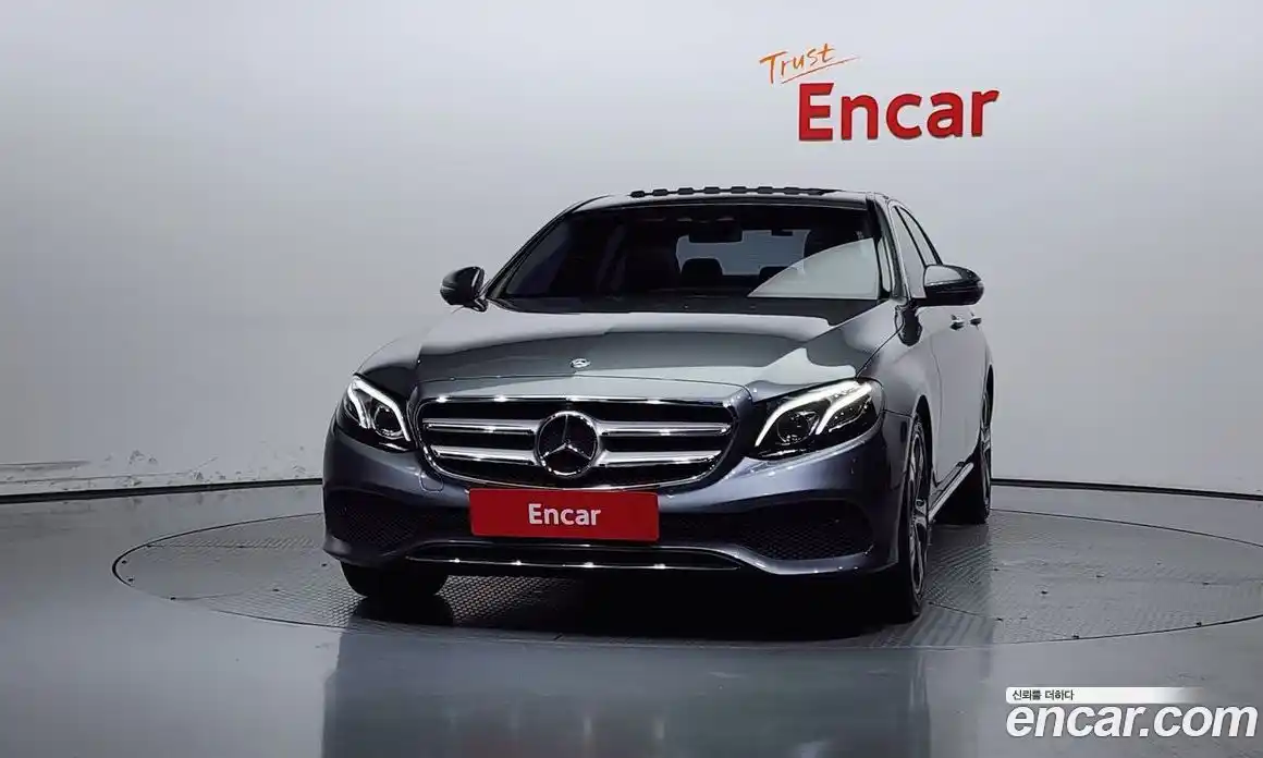 Mercedes-Benz E-Class 2018 2.0 Автомат в Москве № 160918, фото 9