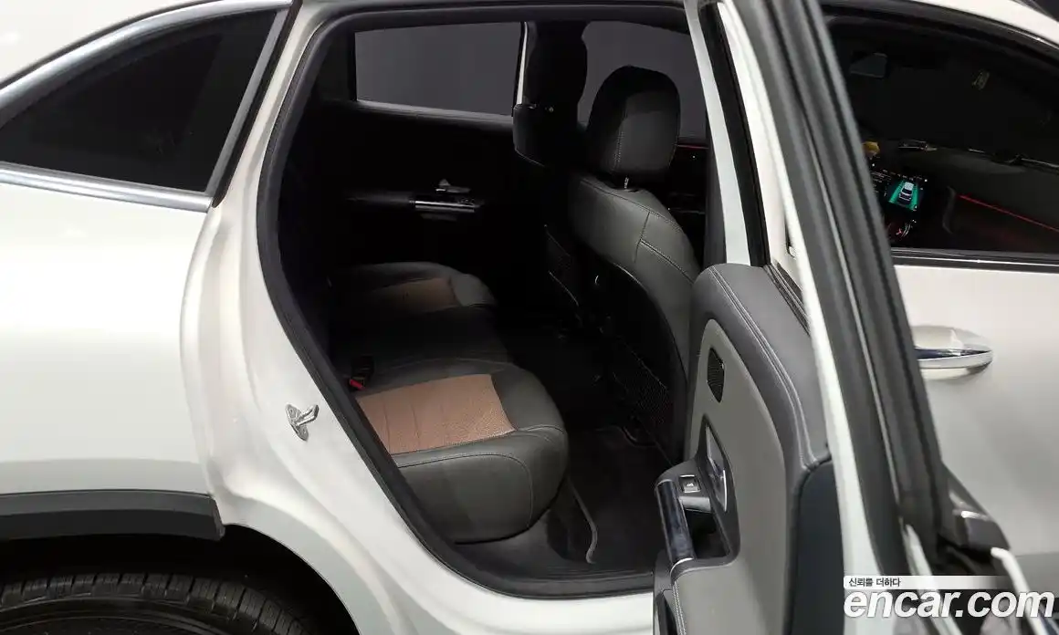 Mercedes-Benz EQA 2022 0.2 Автомат в Москве № 161238, фото 18