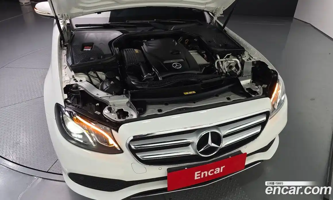 Mercedes-Benz E-Class 2018 2.0 Автомат в Москве № 161910, фото 16