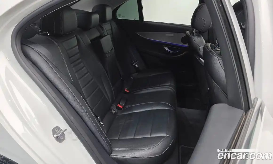 Mercedes-Benz E-Class 2018 2.0 Автомат в Москве № 161910, фото 20