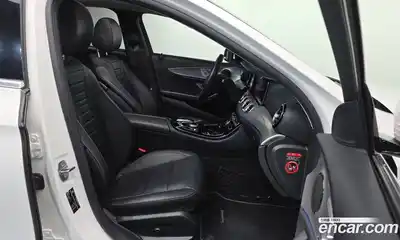 Mercedes-Benz E-Class 2018 2.0 Автомат в Москве № 161910, миниатюра 2