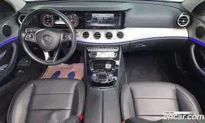 Mercedes-Benz E-Class 2018 2.0 Автомат в Москве № 161910, миниатюра 4