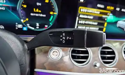 Mercedes-Benz E-Class 2022 2.0 Автомат в Москве № 162072, миниатюра 11