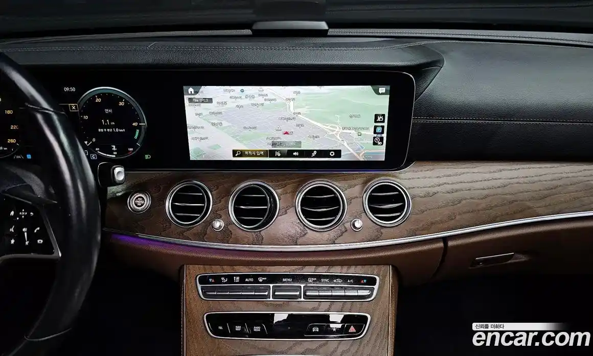 Mercedes-Benz E-Class 2022 2.0 Автомат в Москве № 162072, фото 13