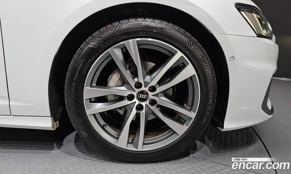 Audi A6 2021 2.0 Автомат в Москве № 163278, фото 13