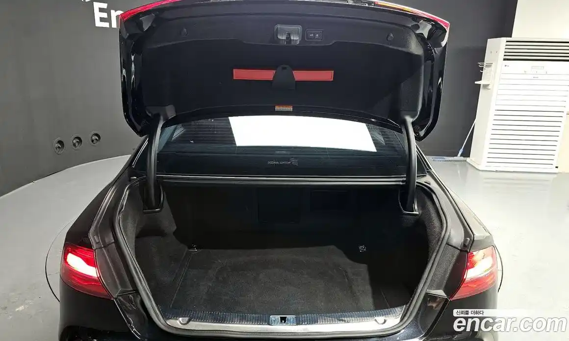 Audi A8 2015 4.0 Автомат в Москве № 163611, фото 20