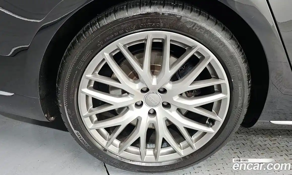 Audi A8 2015 4.0 Автомат в Москве № 163611, фото 5