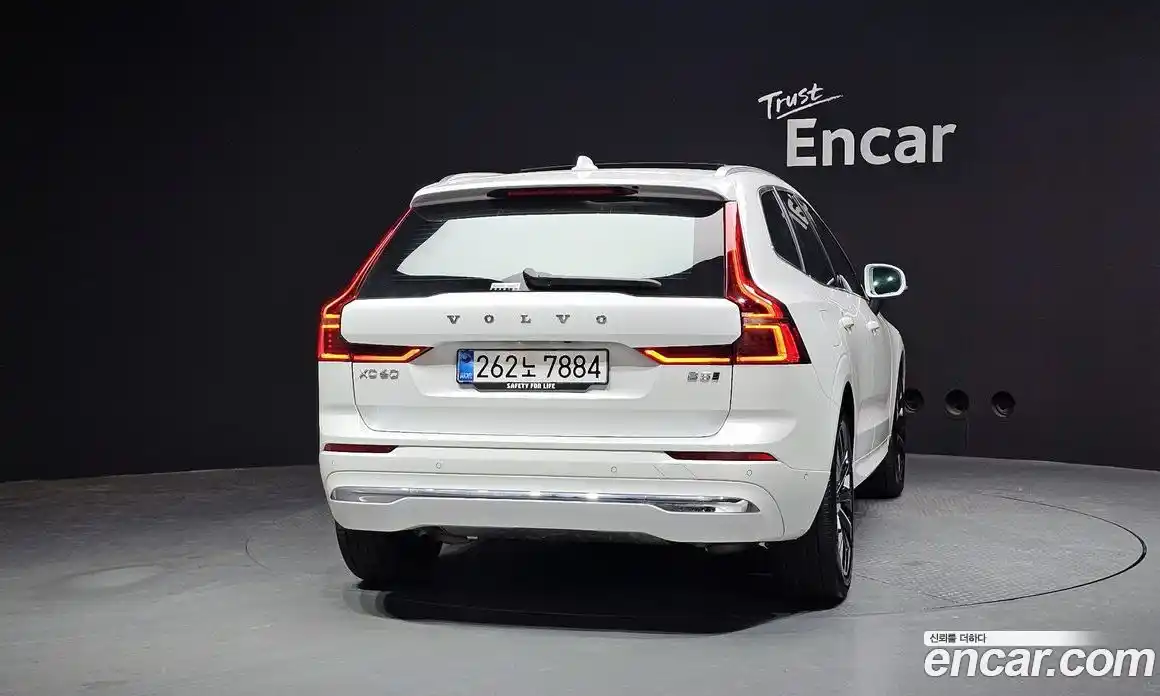 Volvo XC60 2026 2.0 Автомат в Москве № 164148, фото 8