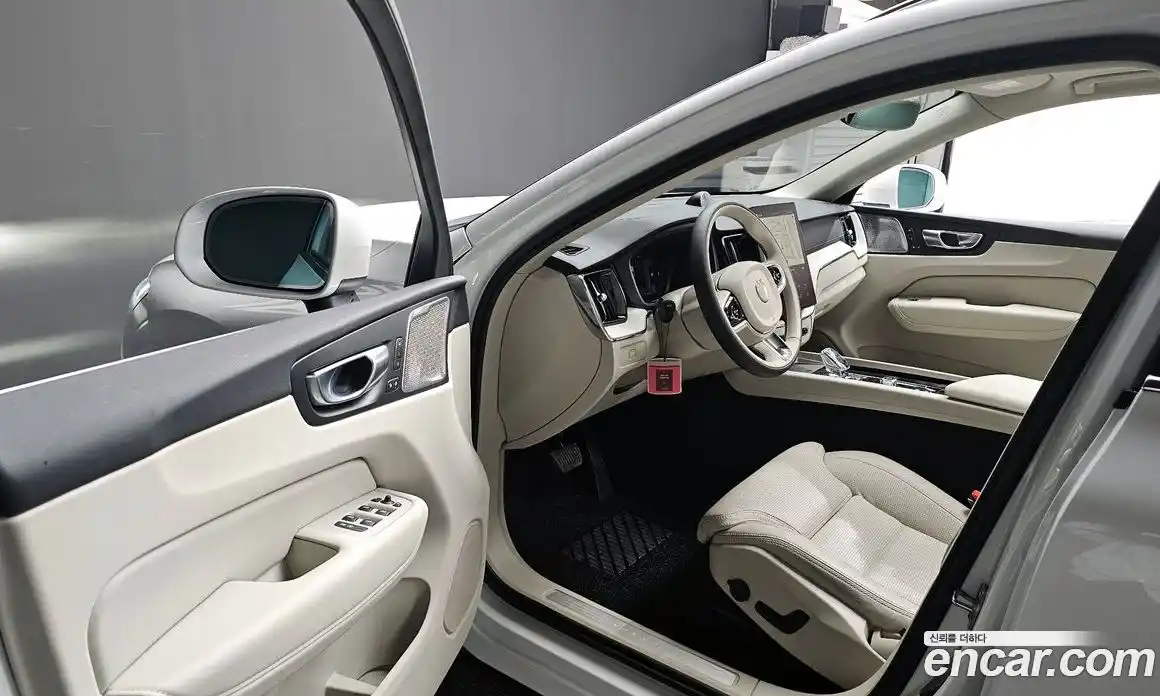 Volvo XC60 2026 2.0 Автомат в Москве № 164148, фото 10