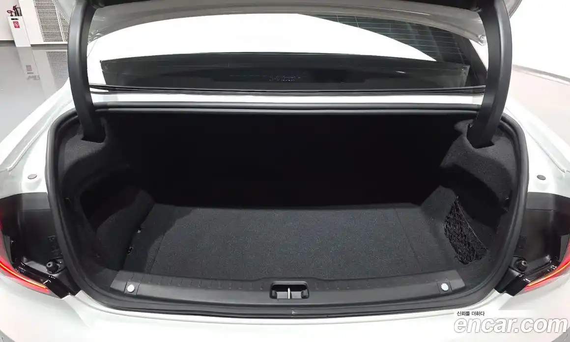 Volvo S90 2024 2.0 Автомат в Москве № 164163, фото 14