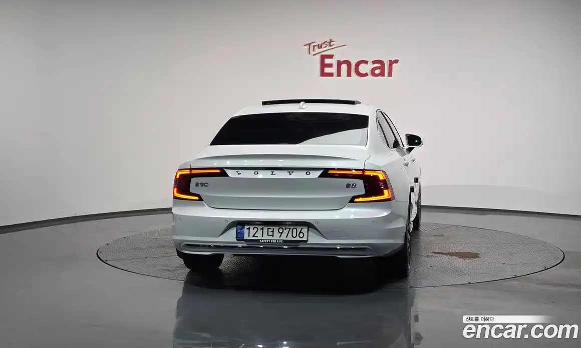 Volvo S90 2024 2.0 Автомат в Москве № 164163, фото 17