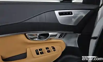 Volvo XC90 2023 2.0 Автомат в Москве № 164445, миниатюра 12