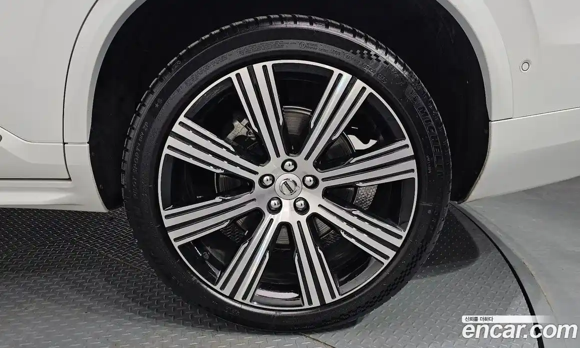 Volvo XC90 2023 2.0 Автомат в Москве № 164445, фото 17