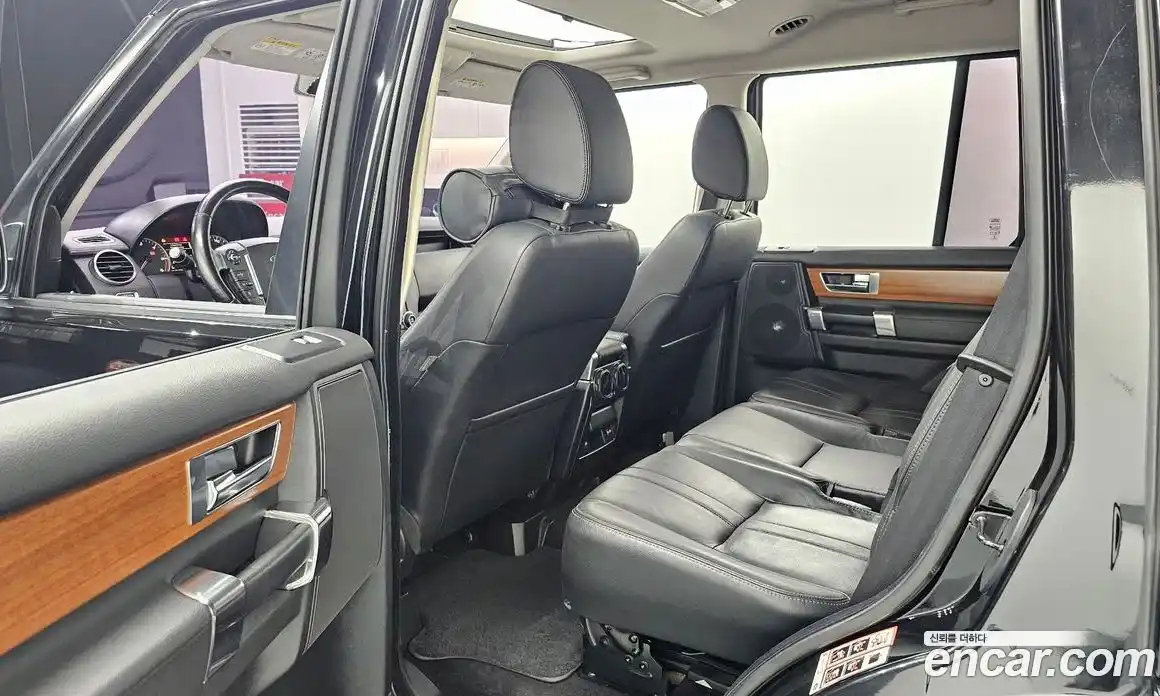 Land Rover Discovery 2013 3.0 Автомат в Москве № 166685, фото 16