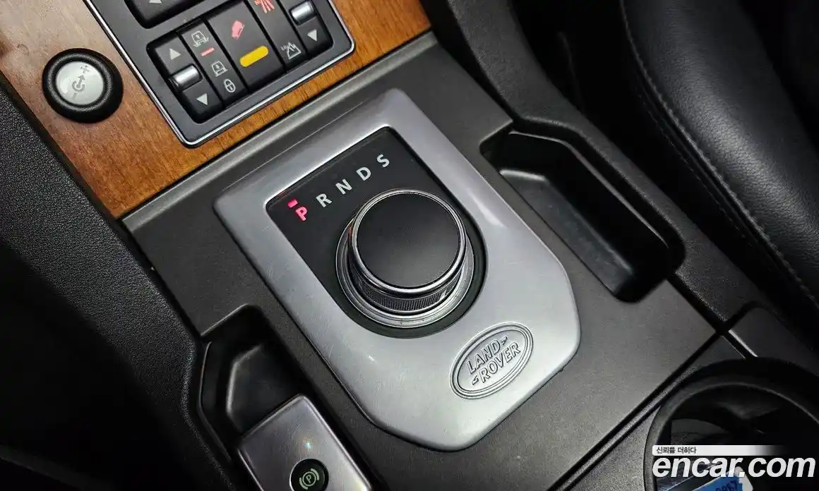 Land Rover Discovery 2013 3.0 Автомат в Москве № 166685, фото 4