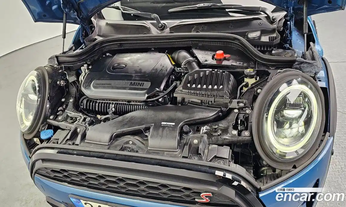 Mini Cooper Convertible 2022 2.0 Автомат в Москве № 167219, фото 16