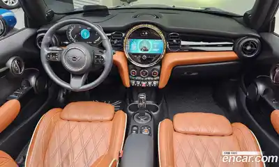 Mini Cooper Convertible 2022 2.0 Автомат в Москве № 167219, миниатюра 2