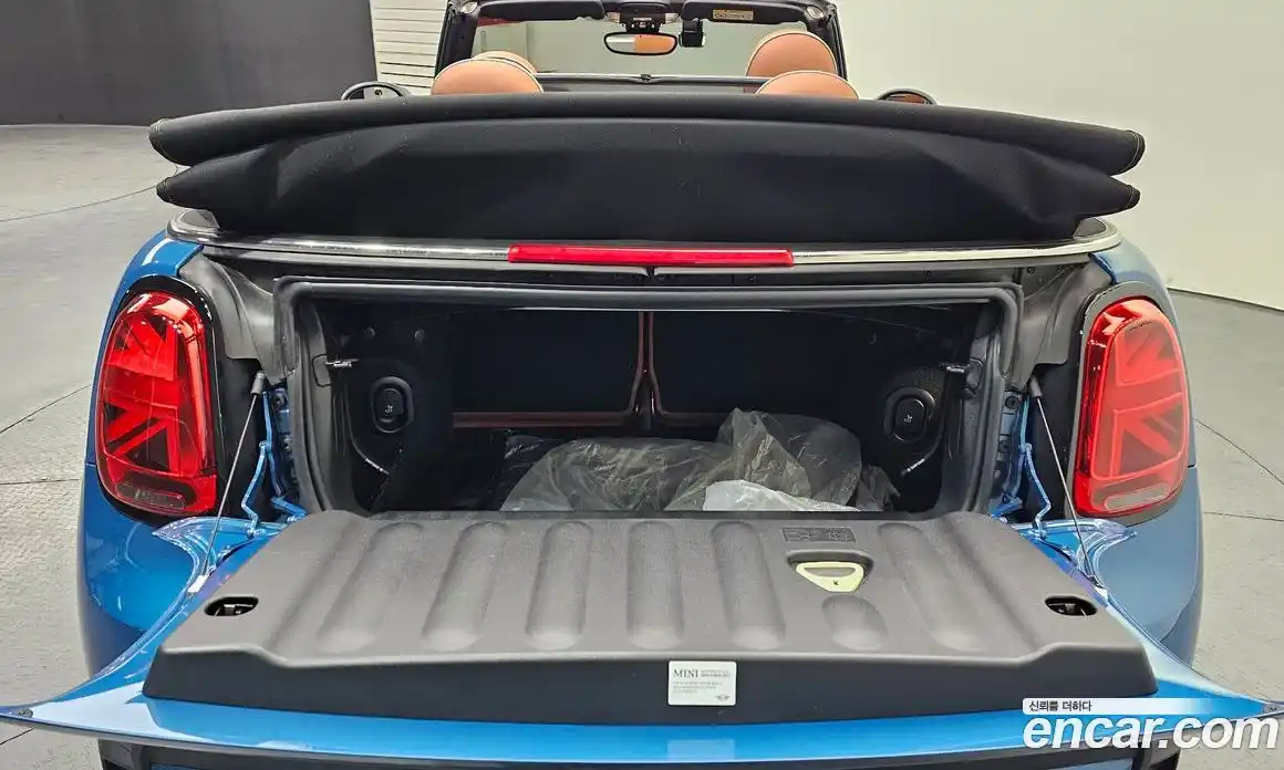 Mini Cooper Convertible 2022 2.0 Автомат в Москве № 167219, фото 8