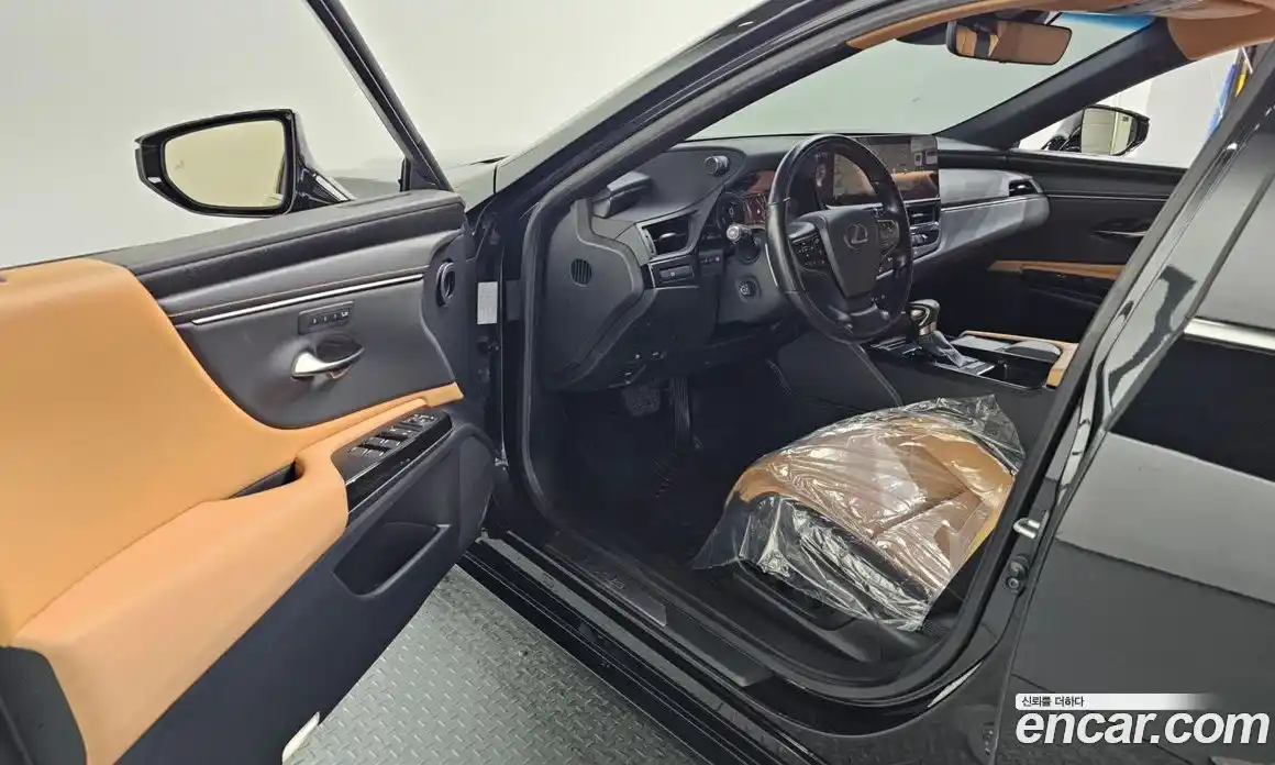 Lexus ES 2022 2.5 Автомат в Москве № 168191, фото 12