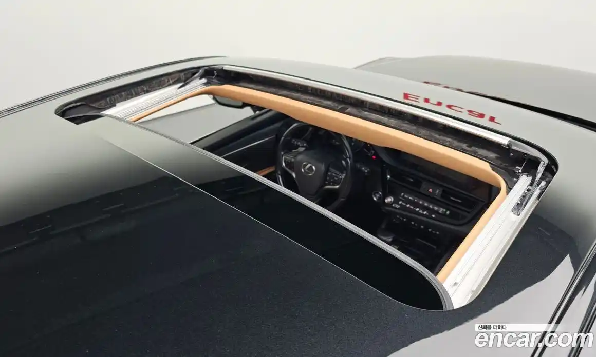 Lexus ES 2022 2.5 Автомат в Москве № 168191, фото 17