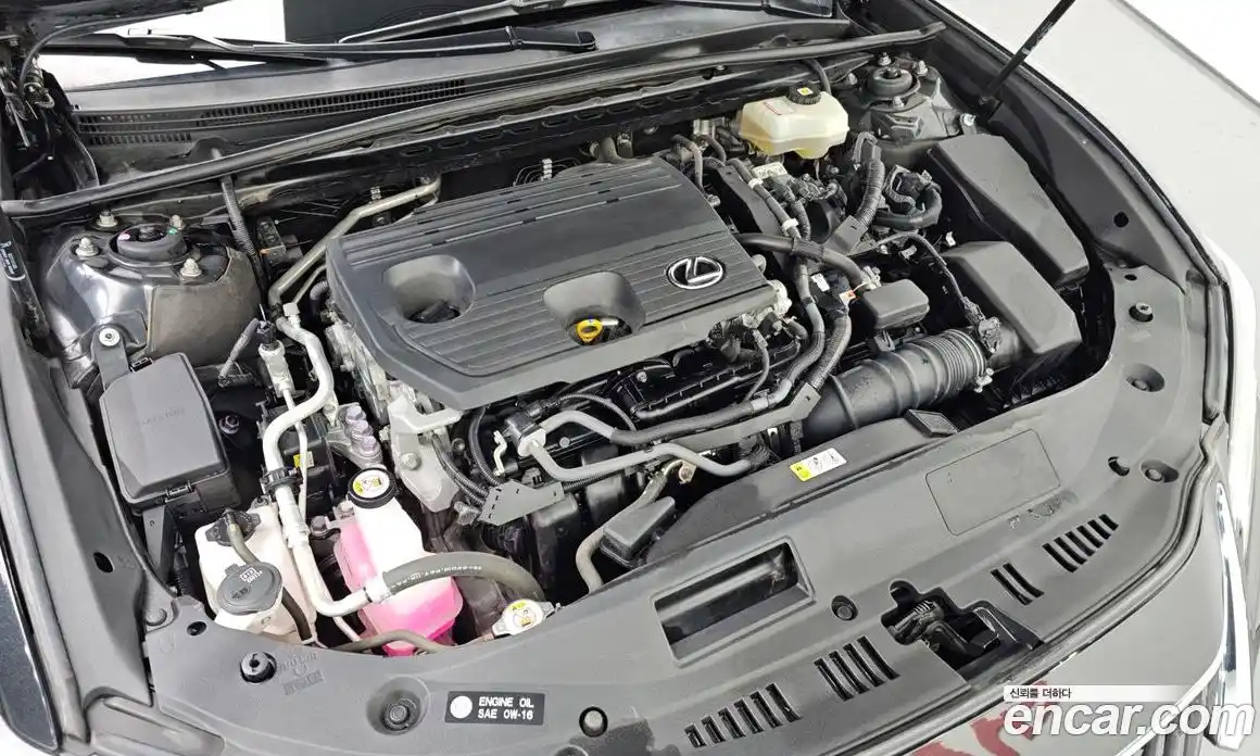 Lexus ES 2022 2.5 Автомат в Москве № 168191, фото 8