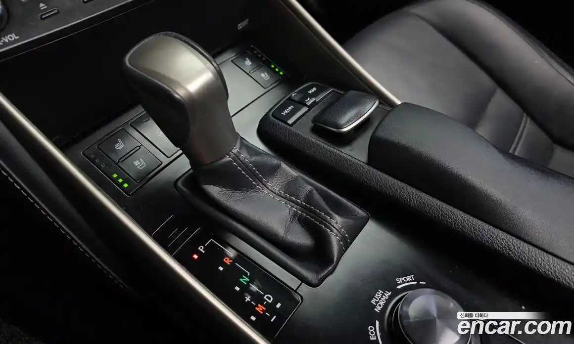 Lexus IS 2014 2.5 Автомат в Москве № 168281, фото 13