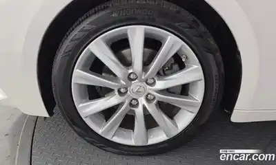 Lexus IS 2014 2.5 Автомат в Москве № 168281, миниатюра 2