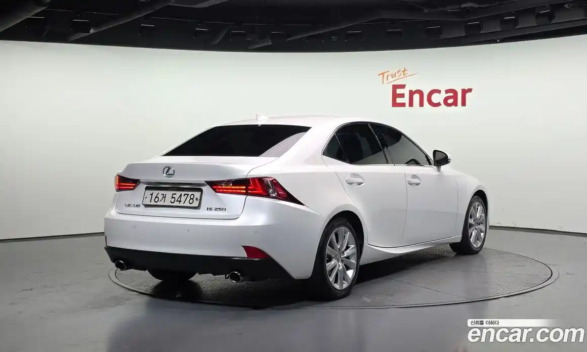 Lexus IS 2014 2.5 Автомат в Москве № 168281, фото 5