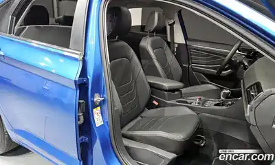 Volkswagen Jetta 2023 1.5 Автомат в Москве № 168461, миниатюра 12