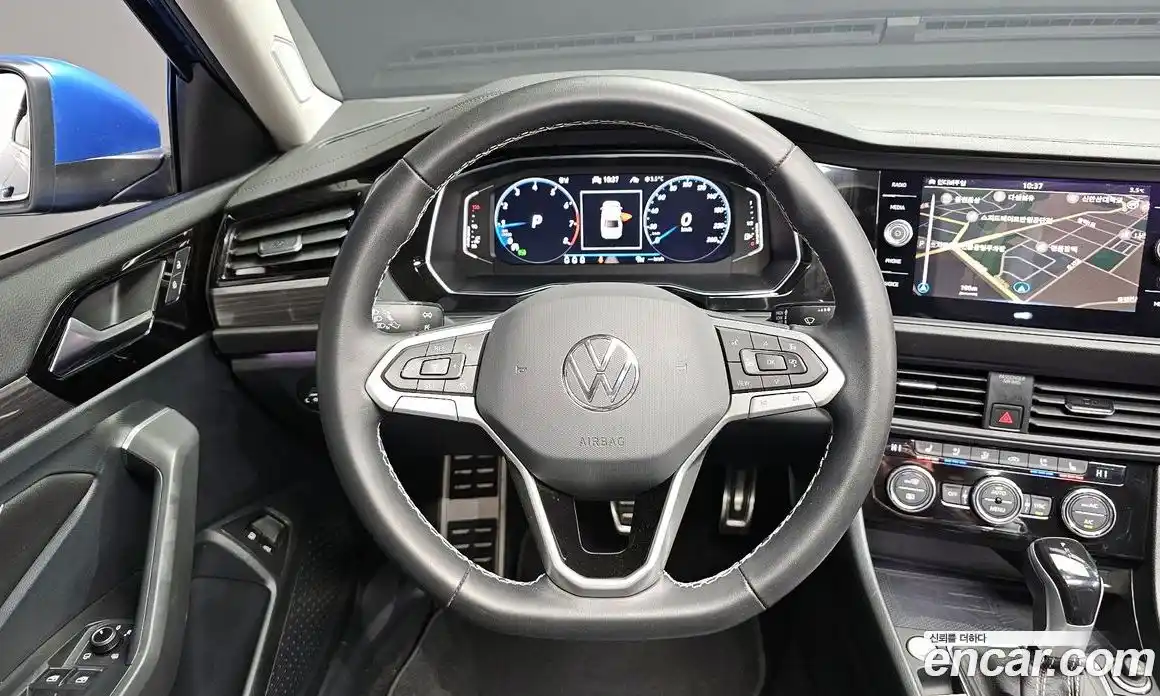 Volkswagen Jetta 2023 1.5 Автомат в Москве № 168461, фото 13