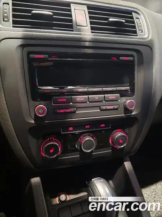 Volkswagen Jetta 2013 1.6 Автомат в Москве № 169261, фото 12