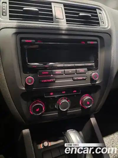 Volkswagen Jetta 2013 1.6 Автомат в Москве № 169261, миниатюра 12