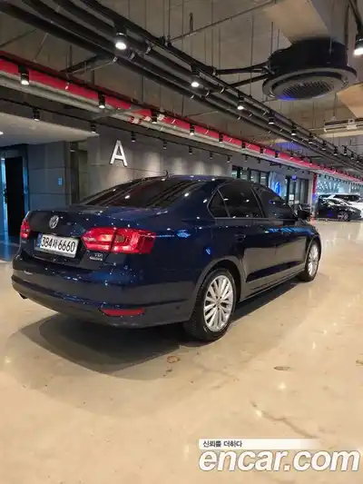 Volkswagen Jetta 2013 1.6 Автомат в Москве № 169261, миниатюра 4