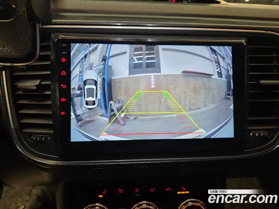 Volkswagen Beatle 2014 2.0 Автомат в Москве № 169303, фото 10