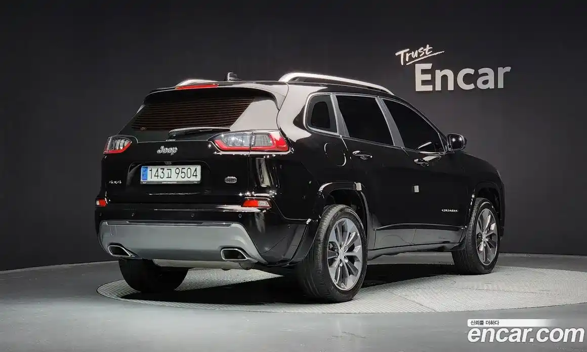 Jeep Cherokee 2021 3.2 Автомат в Москве № 169621, фото 18