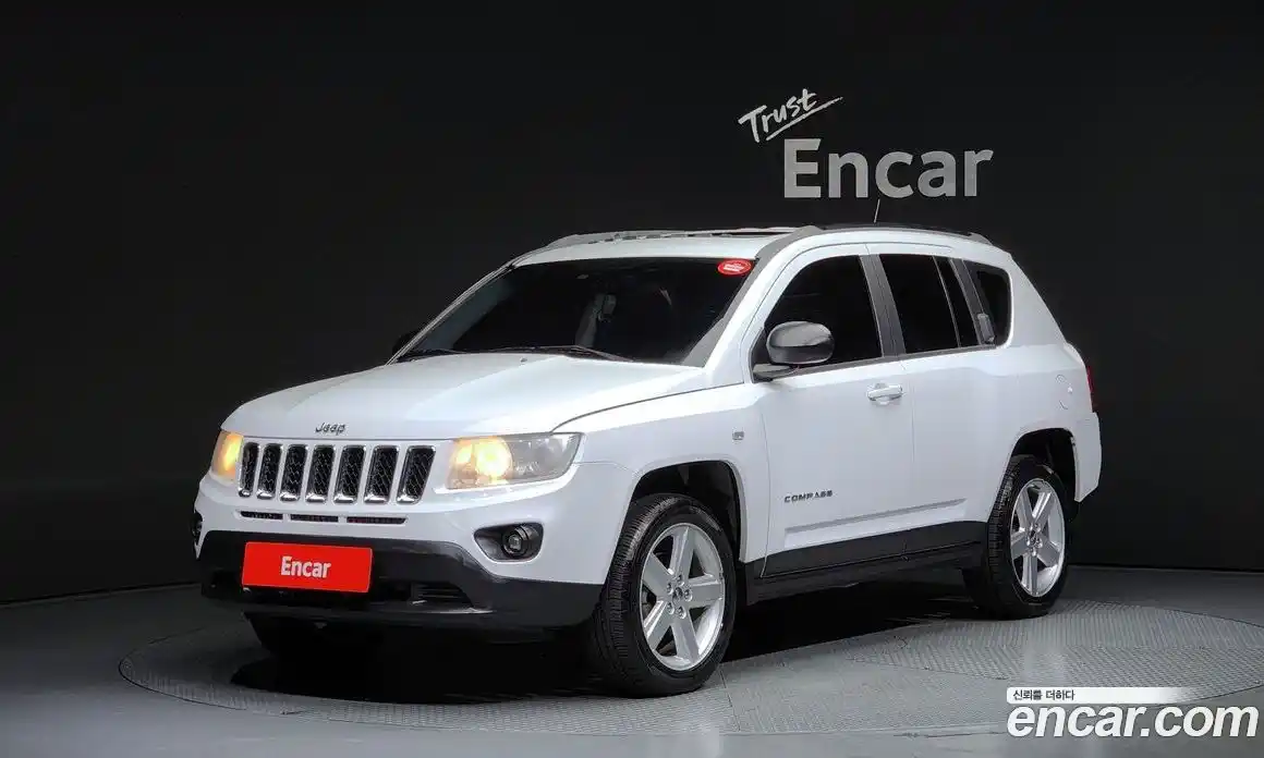 Jeep Compass 2013 2.4 Автомат в Москве № 169896, фото 9