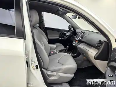 Toyota RAV4 2010 2.5 Автомат в Москве № 170337, миниатюра 11