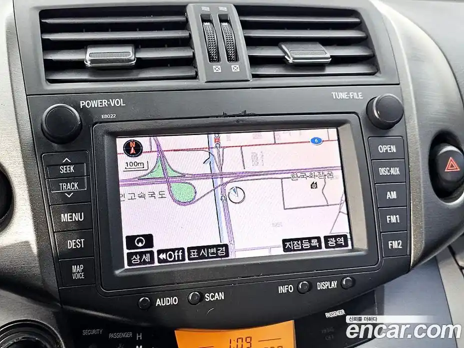 Toyota RAV4 2010 2.5 Автомат в Москве № 170337, фото 16