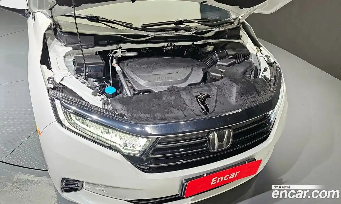 Honda Odyssey 2023 3.5 Автомат в Москве № 170467, фото 3