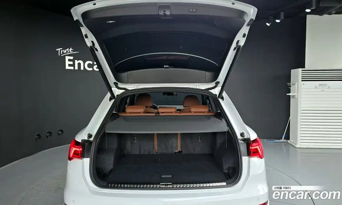 Audi Q3 2023 2.0 Автомат в Москве № 176386, фото 17