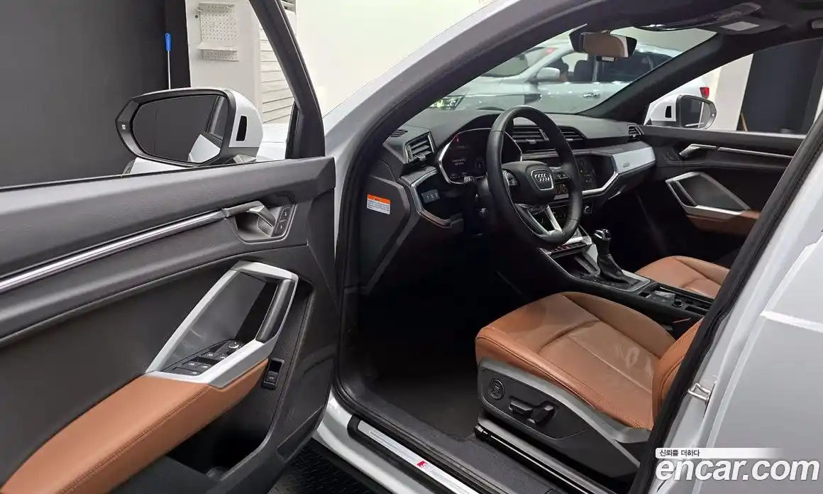 Audi Q3 2023 2.0 Автомат в Москве № 176386, фото 3